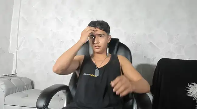 Snapshot of Muichiro_tokito1 chatting on December 20, 2024, 4:42 am Muichiro tokito1 online show from December 20, 2024, 4:42 am