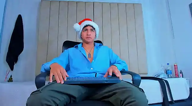 Snapshot of Muichiro_tokito1 chatting on December 27, 2024, 4:47 am Muichiro tokito1 online show from December 27, 2024, 4:47 am