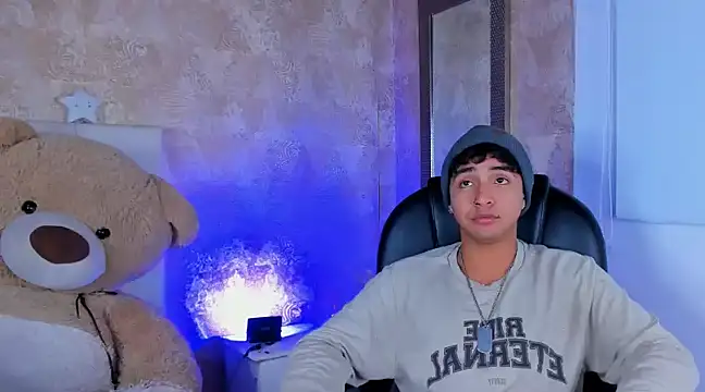 Snapshot of Muichiro_tokito1 chatting on January 3, 2025, 5:17 am Muichiro tokito1 online show from January 3, 2025, 5:17 am