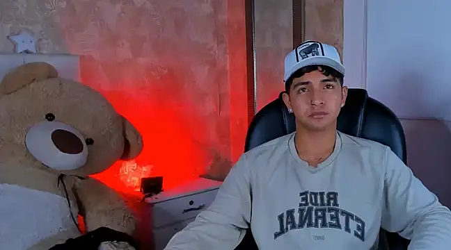 Snapshot of Muichiro_tokito1 chatting on January 3, 2025, 8:43 am Muichiro tokito1 online show from January 3, 2025, 8:43 am