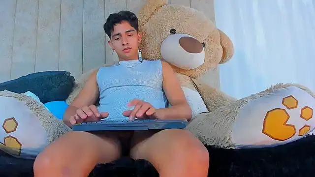 Snapshot of Muichiro_tokito1 chatting on January 31, 2025, 8:22 am Muichiro tokito1 online show from January 31, 2025, 8:22 am