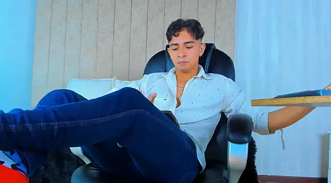 Snapshot of Muichiro_tokito1 chatting on February 27, 2025, 4:09 am Muichiro tokito1 online show from February 27, 2025, 4:09 am