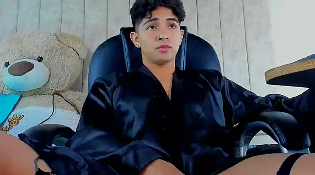 Snapshot of Muichiro_tokito1 chatting on March 23, 2025, 7:09 am Muichiro tokito1 online show from March 23, 2025, 7:09 am