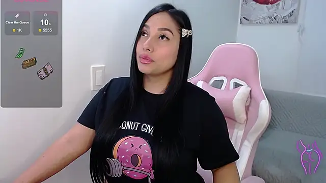 ivanacoper online show from March 8, 2025, 6:21 am