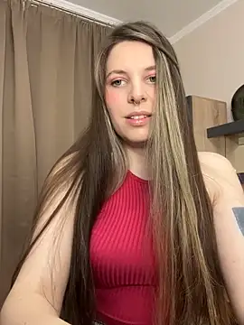 Annie aww online show from December 5, 2025, 4:58 pm