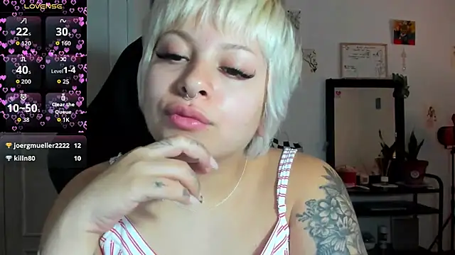 Snapshot of sammymoon chatting on June 30, 2026, 8:37 am sammymoon online show from June 30, 2026, 8:37 am