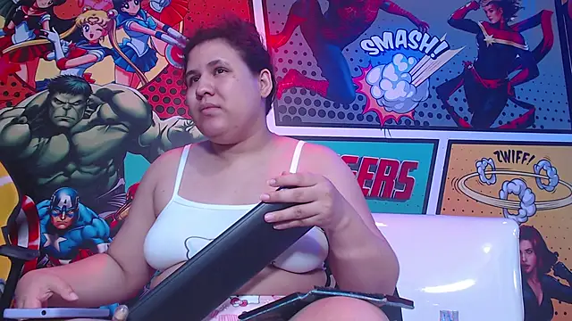 candy hairy online show from April 16, 2026, 3:51 am