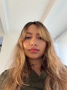 amanda-medrano1 online show from June 9, 2026, 2:28 pm