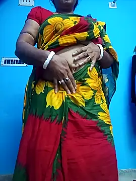 Snapshot of Riyaa_2024 chatting on December 3, 2024, 10:17 am Riyaa 2024 online show from December 3, 2024, 10:17 am