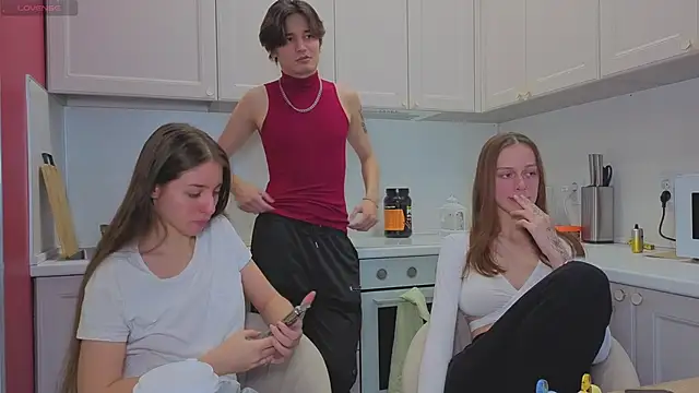 fcjuicy pussy online show from November 24, 2025, 10:59 am