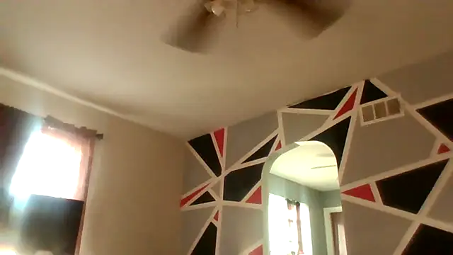 lilbishmiss online show from November 14, 2025, 5:55 pm