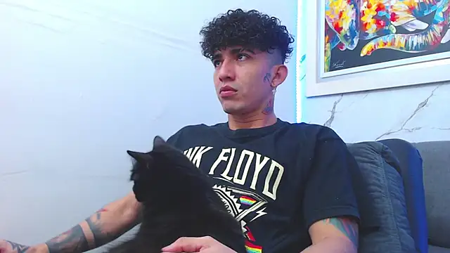 targuerian22 online show from December 22, 2025, 2:08 am