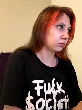 ChloesTem online show from September 12, 2025, 1:55 pm