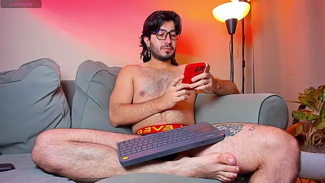 Snapshot of Ackerman_Eren_ chatting on October 4, 2025, 9:40 am Ackerman Eren online show from October 4, 2025, 9:40 am