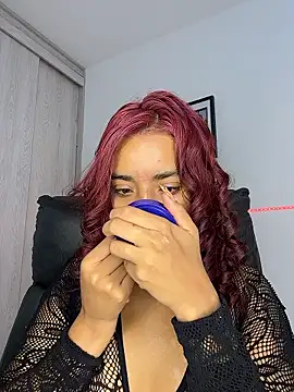 Laura fernandezII online show from January 14, 2026, 7:52 pm