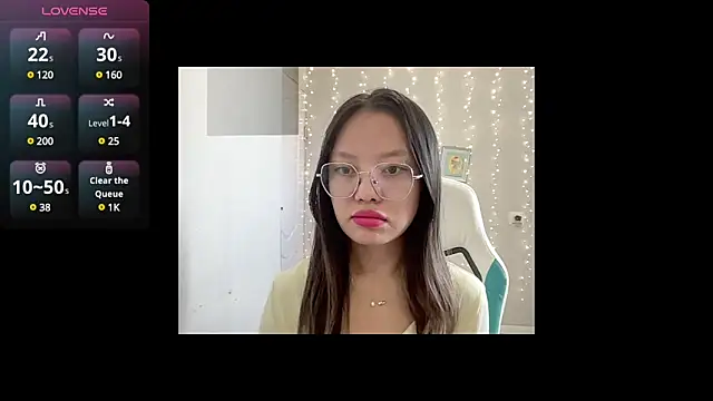 Risalynn online show from March 18, 2025, 4:47 am