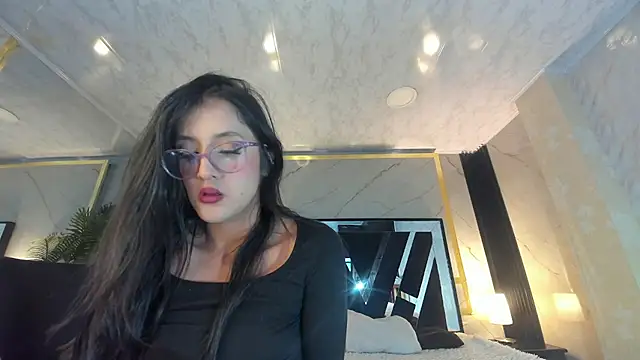 Princess Violett online show from November 28, 2025, 2:31 pm