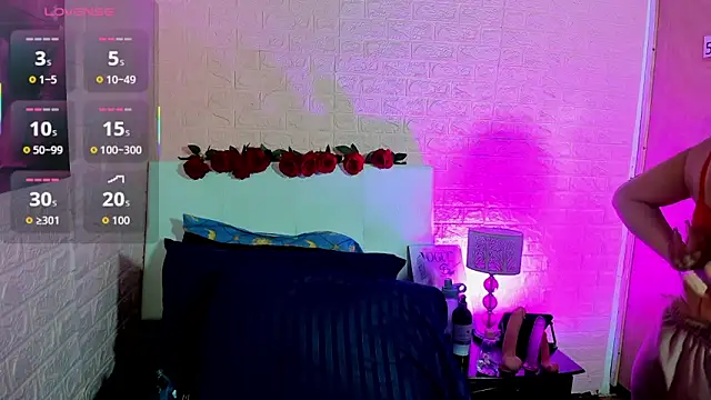 LYAA COLLINS  online show from January 12, 2026, 11:26 am