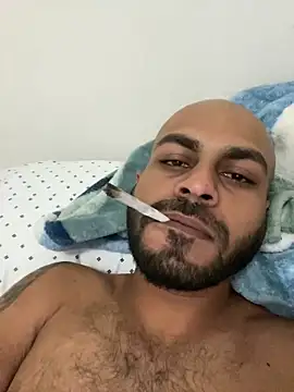 islandvybee55 online show from December 9, 2024, 6:45 am