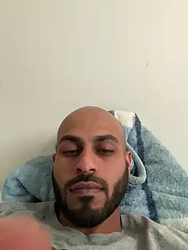 islandvybee55 online show from December 22, 2024, 9:42 pm