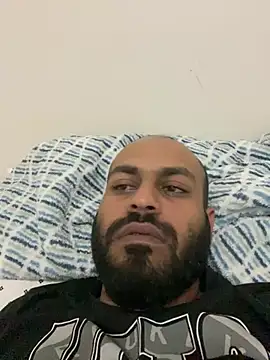 islandvybee55 online show from March 16, 2025, 7:26 am