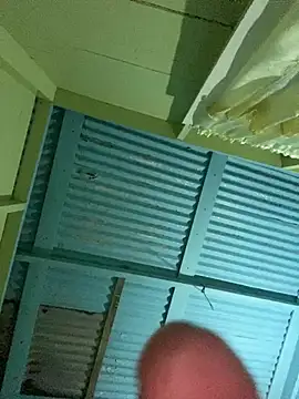 Snapshot of islandvybee55 chatting on January 19, 2026, 2:59 am islandvybee55 online show from January 19, 2026, 2:59 am