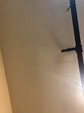 Snapshot of islandvybee55 chatting on February 18, 2026, 12:01 pm islandvybee55 online show from February 18, 2026, 12:01 pm