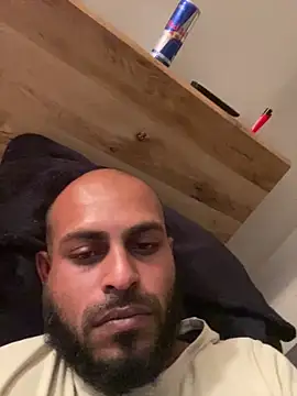 Snapshot of islandvybee55 chatting on March 6, 2026, 5:09 pm islandvybee55 online show from March 6, 2026, 5:09 pm