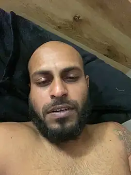 Snapshot of islandvybee55 chatting on March 8, 2026, 6:34 pm islandvybee55 online show from March 8, 2026, 6:34 pm