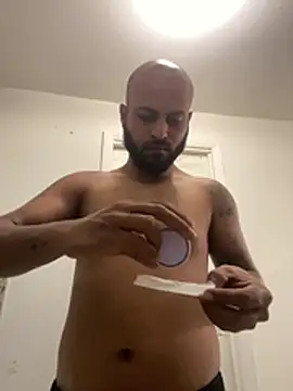 Snapshot of islandvybee55 chatting on March 13, 2026, 8:54 am islandvybee55 online show from March 13, 2026, 8:54 am