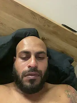 Snapshot of islandvybee55 chatting on March 14, 2026, 1:12 am islandvybee55 online show from March 14, 2026, 1:12 am