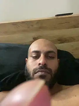 Snapshot of islandvybee55 chatting on March 15, 2026, 9:21 pm islandvybee55 online show from March 15, 2026, 9:21 pm