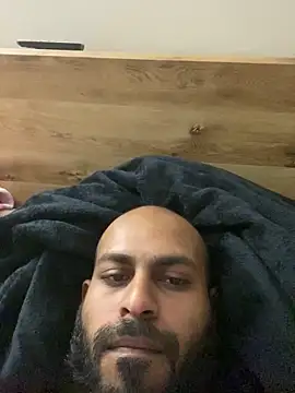 Snapshot of islandvybee55 chatting on March 23, 2026, 10:30 am islandvybee55 online show from March 23, 2026, 10:30 am