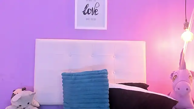 Snapshot of Charlotte11-11 chatting on February 7, 2026, 3:38 pm Charlotte11-11 online show from February 7, 2026, 3:38 pm