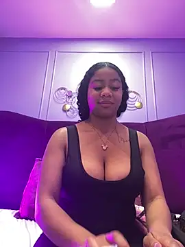 Sofi Fox  online show from December 18, 2025, 6:25 pm