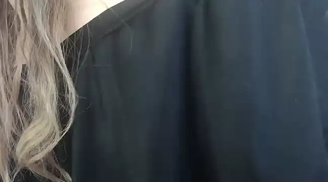 Snapshot of Sofieevans_ chatting on December 4, 2024, 9:24 pm Sofieevans  online show from December 4, 2024, 9:24 pm