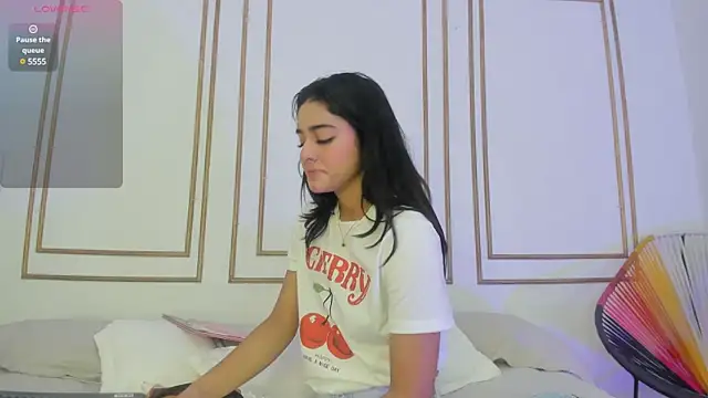 natalia aguirre1 online show from February 14, 2025, 12:47 pm