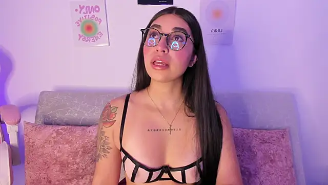 Snapshot of sensualhaven_ chatting on December 30, 2024, 10:23 pm sensualhaven  online show from December 30, 2024, 10:23 pm