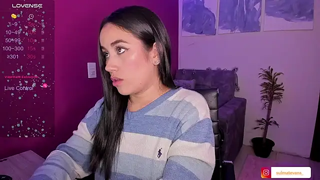 Snapshot of _sulmatevans_ chatting on December 22, 2024, 1:34 am  sulmatevans  online show from December 22, 2024, 1:34 am