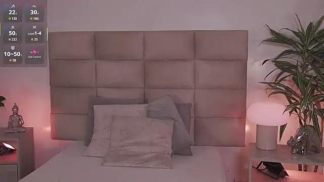 lexiee grey  online show from March 12, 2026, 11:49 am