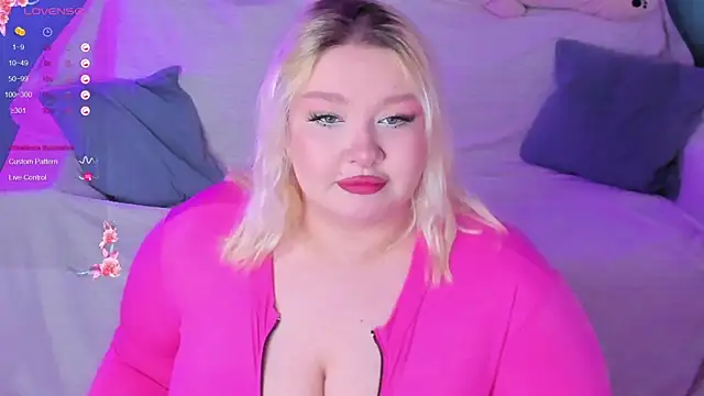 LilyBelll online show from February 23, 2025, 6:34 pm