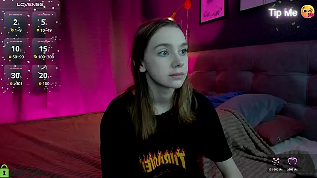 Lesi Moonie01 online show from February 18, 2026, 9:38 am