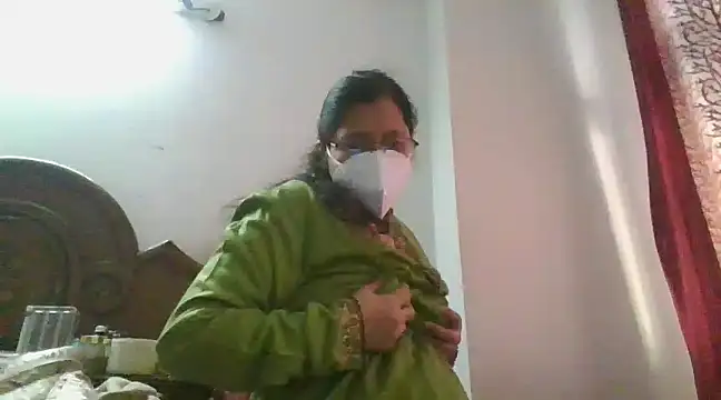 Snapshot of cutiecatty21 chatting on December 2, 2024, 10:07 am cutiecatty21 online show from December 2, 2024, 10:07 am