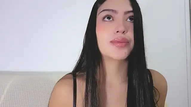 Snapshot of Sweet-Sophiee chatting on March 16, 2026, 4:40 am Sweet-Sophiee online show from March 16, 2026, 4:40 am