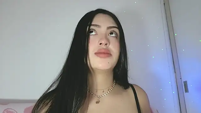Snapshot of Sweet-Sophiee chatting on April 4, 2026, 3:05 am Sweet-Sophiee online show from April 4, 2026, 3:05 am