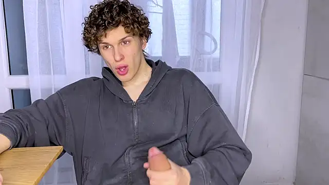 alyx garden online show from April 4, 2026, 8:56 am