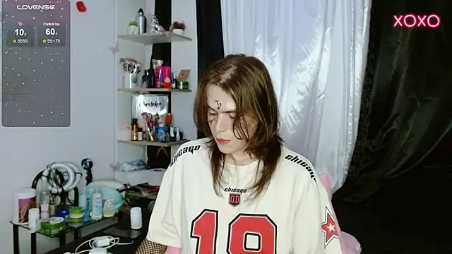 Snapshot of shun_sun chatting on December 6, 2024, 5:42 am shun sun online show from December 6, 2024, 5:42 am