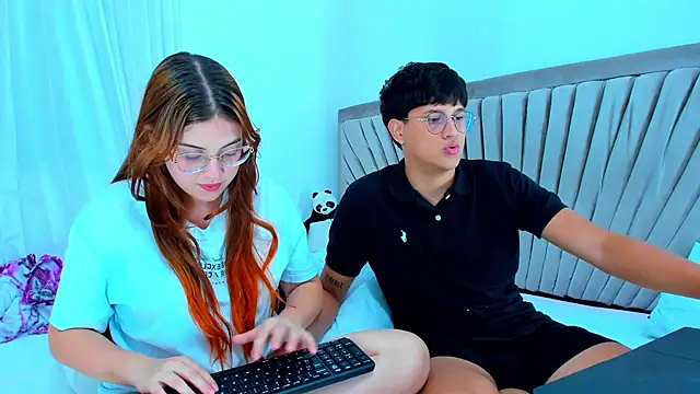 Snapshot of kittyandrick chatting on March 18, 2025, 2:25 am kittyandrick online show from March 18, 2025, 2:25 am