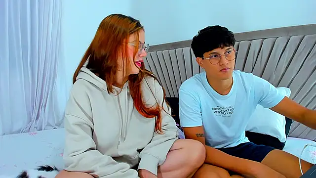 Snapshot of kittyandrick chatting on March 22, 2025, 12:39 am kittyandrick online show from March 22, 2025, 12:39 am