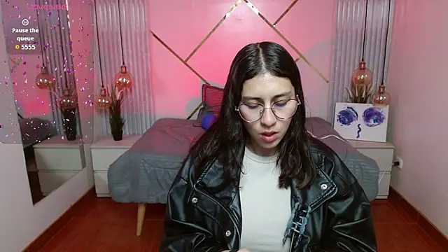 Lita Rogers online show from April 3, 2026, 1:42 pm